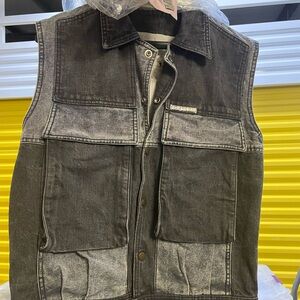 Guess Two-Tone Black and Gray Denim Vest 80’s vintage excellent condition retro